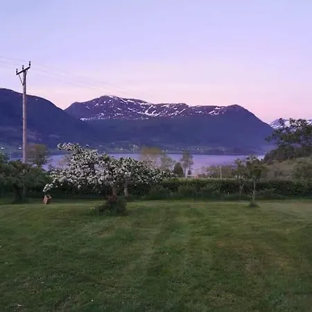 Vollan Gard I Vakre Rodven!
