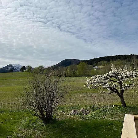 Vollan Gard I Vakre Rodven! *
