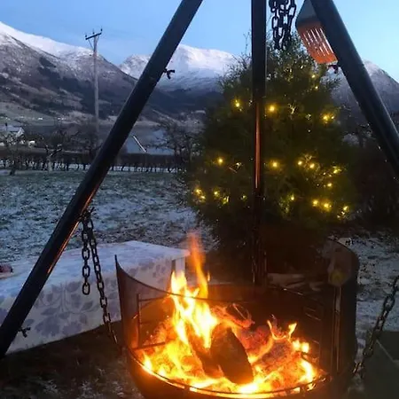 Feriehus Vollan Gard I Vakre Rodven! *