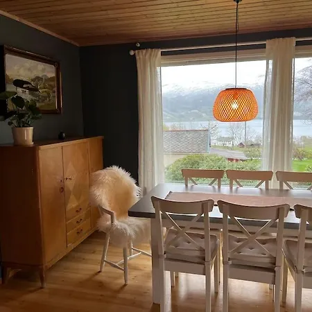 Vollan Gard I Vakre Rodven! Feriehus *