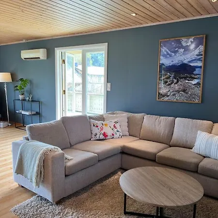 Vollan Gard I Vakre Rodven! Feriehus Sandnes (More og Romsdal)
